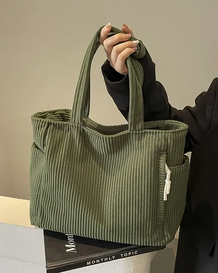 Tilda – žebrovaná taška s detailem v podobě šňůrky