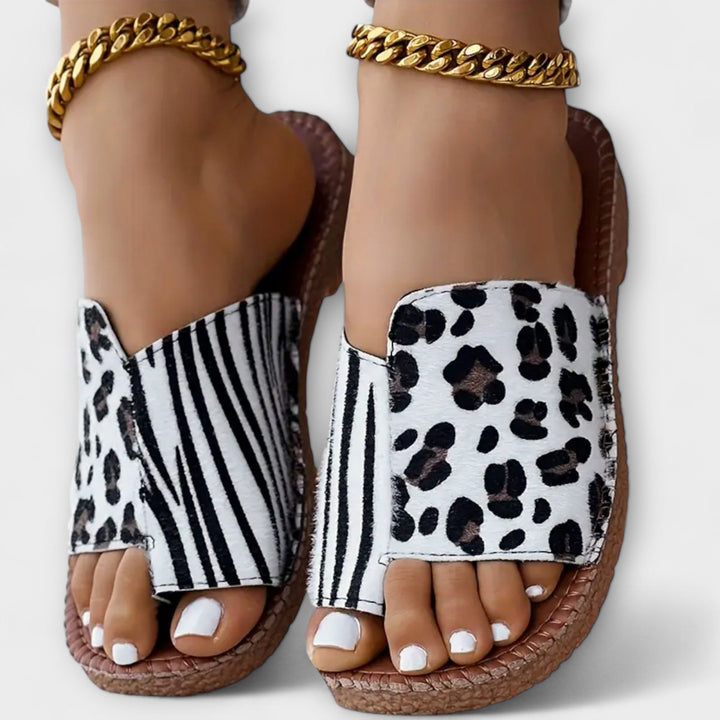 Elegantní dvoubarevné pantofle s leopardím vzorem