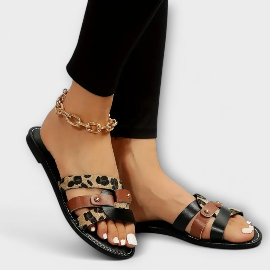 Sandály s kříženými pásky Leopard